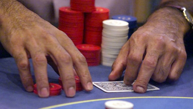 Hướng dẫn cách cải thiện kỹ năng chơi bài Poker